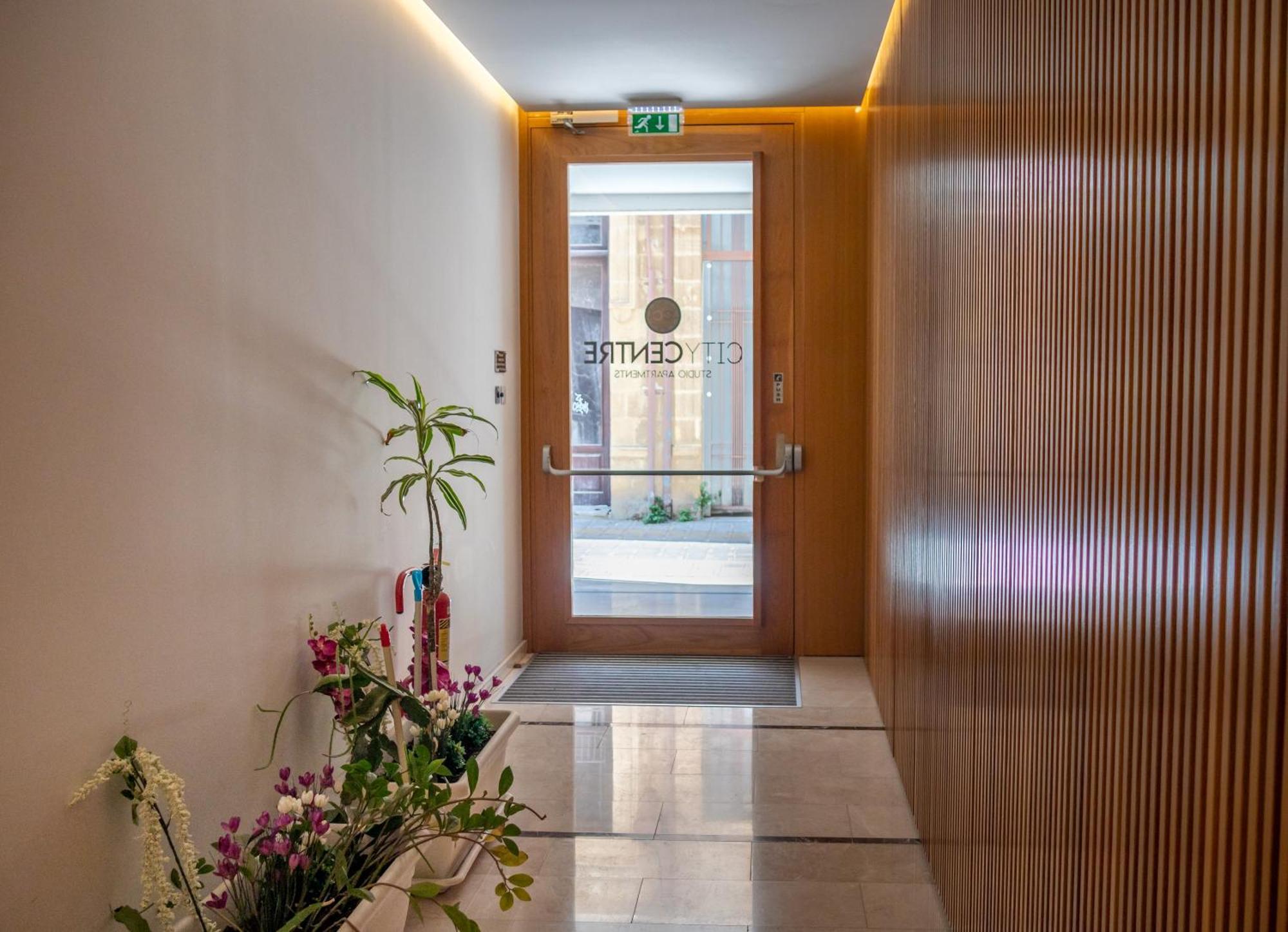 City Centre Studio Apartments 尼科西亚 外观 照片